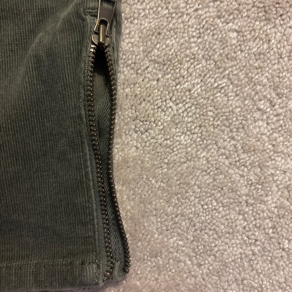 Loft olive green corduroy pants - Picture 3 of 5